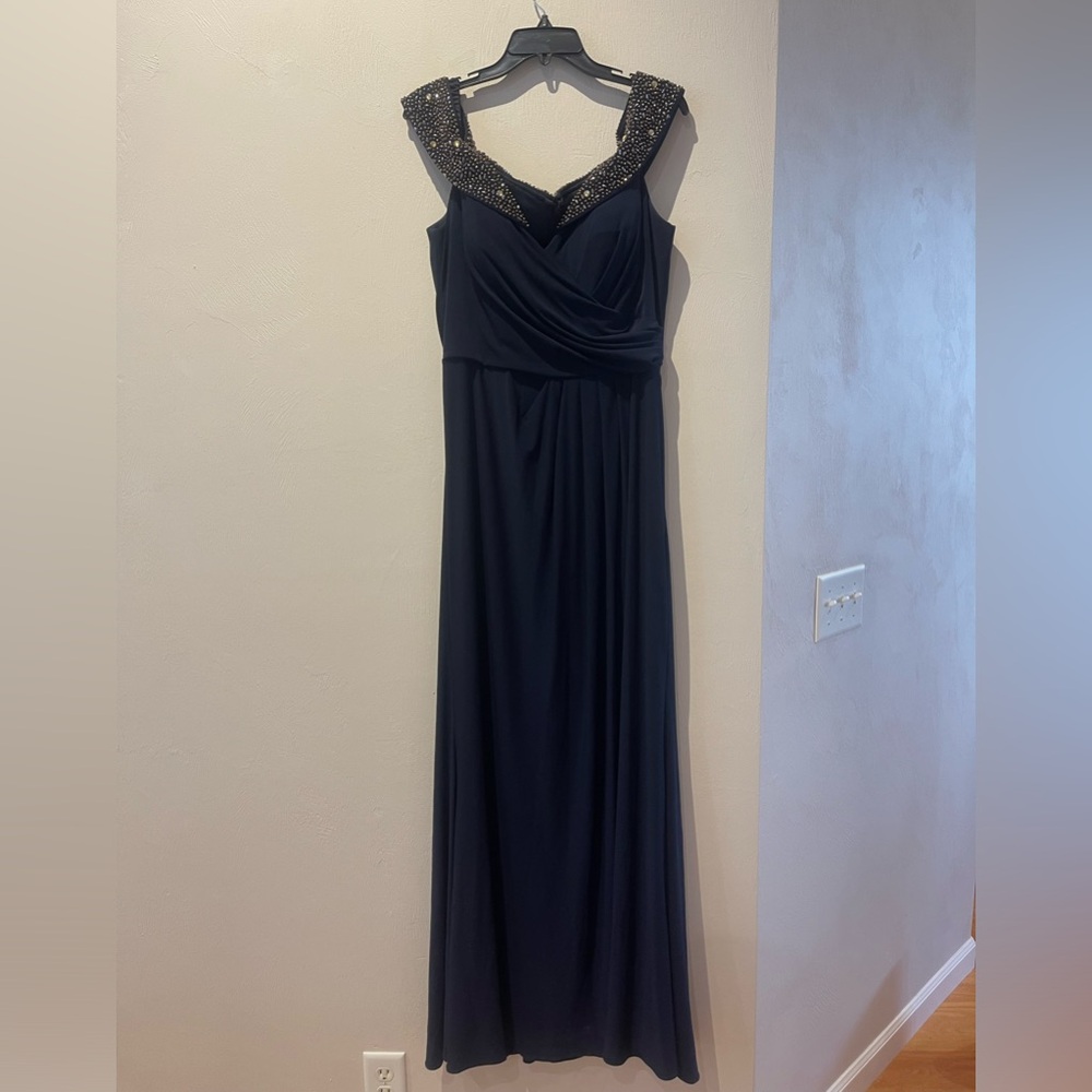 Xscape Size 16 Navy Blue Gown